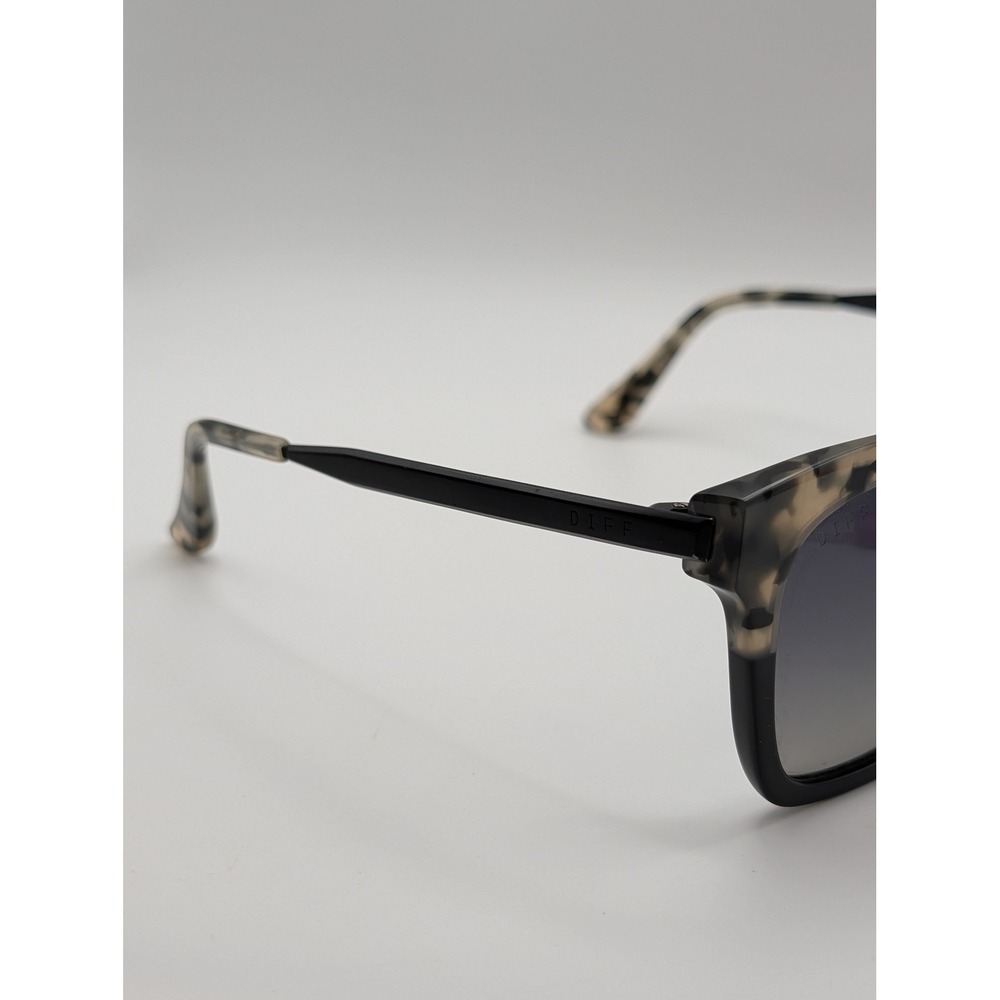 DIFF Eyewear Bella Polarized Sunglasses Gray Tortoise Black Gradient GF-GG10P - Picture 7 of 16